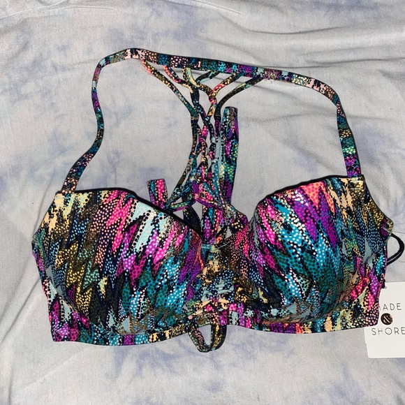 Shade & Shore Other - Shade shore bikini top, 36B, NWT